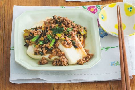 ひき肉あんをたっぷりかけた大満足のヘルシーおかず「豆腐のソテー小松菜ひき肉あん」 ニコニコニュース