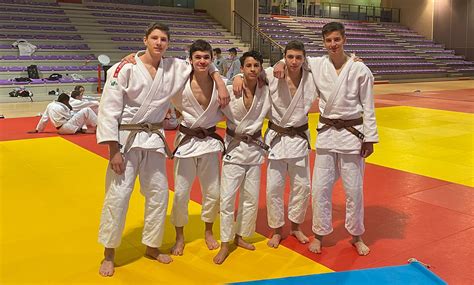 LES JUDOKAS MOTTERAINS EN STAGE A CEYRAT