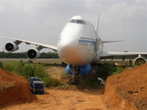 10 Near Miss Air Disasters That Shocked The World