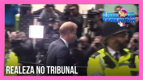 Príncipe Harry presta depoimento em Londres contra tabloide inglês