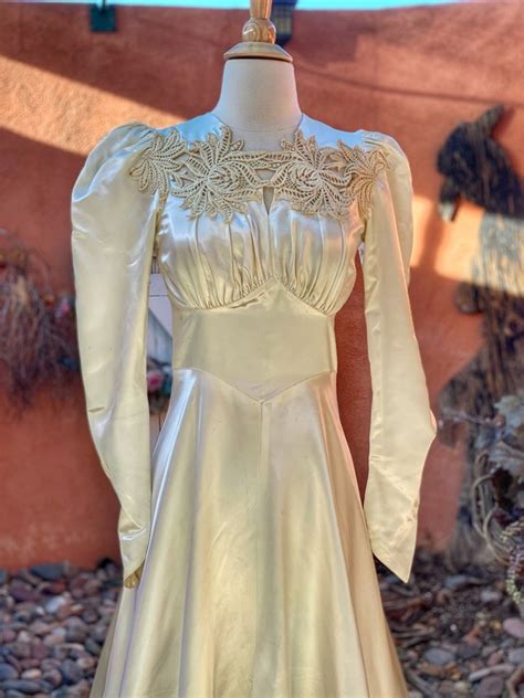 1940s Ivory Bias Cut Liquid Satin Wedding Gown With T Gem