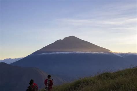 Kisah Seram Pendaki Dibalik Pesona Gunung Rinjani Unews