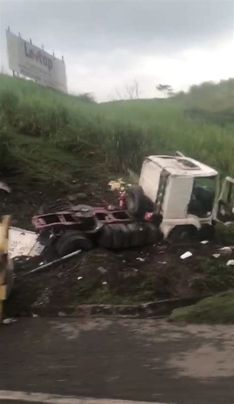 Carreta Tomba E Deixa Uma Pessoa Ferida Na Via Dutra Em Barra Mansa