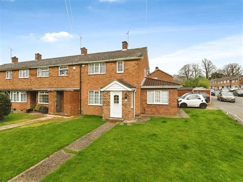 3 Bed Detached House For Sale In Boundary Drive Hutton Brentwood