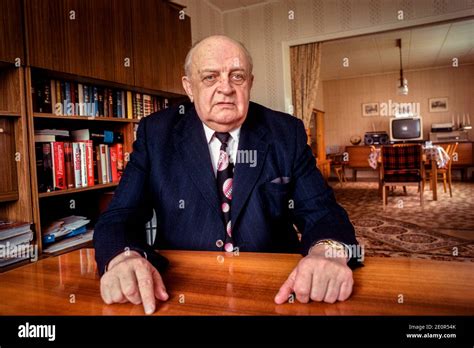 Heinz Linge Hitlers Chief Valet Who Helped Burn Hitler And Eva Brauns