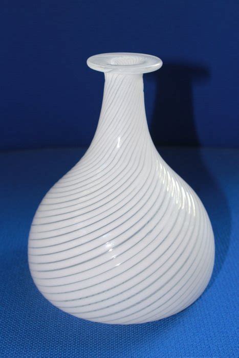 Heikki Orvola Nuutajärvi Notsjö Vase with filgrane Catawiki