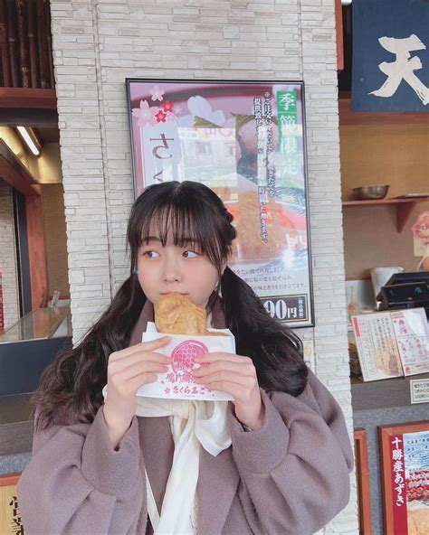 りなさんのインスタグラム写真 りなinstagram「桜餡のたい焼き美味しかったー！🌸 桜餅の味した🫶🏻 ・ ・ ・ Puregi