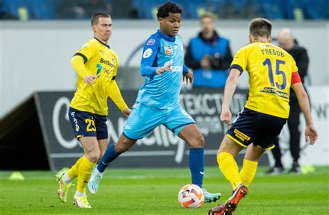 Una Vez Más Wilmar Barrios Salió Figura En El Empate Del Zenit Ante El Rostov Primertiempo