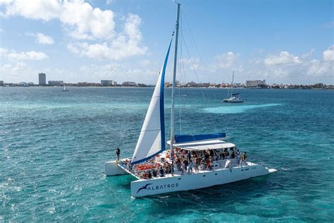 Cancún Para Isla Mujeres Catamarã Com Snorkel E Beach Club Experiência