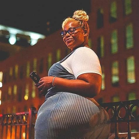 Dzire Moore R Loving Bbw Booty