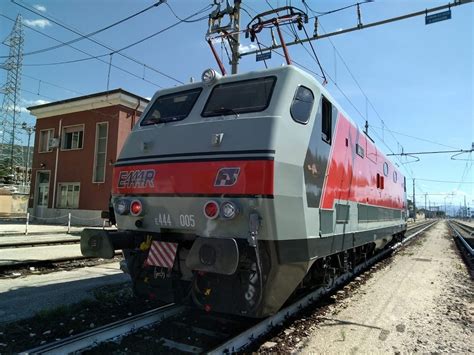 Ferrovie It Fondazione Fs In Prova La E In Livrea Anni