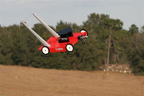 Flying Lawnmower This Just Doesnt Look Right The Guy Rol Flickr