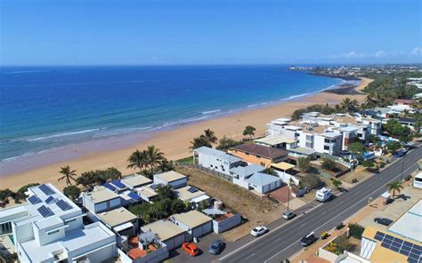 Bargara Holiday Information and Business Guide - Live in Bargara