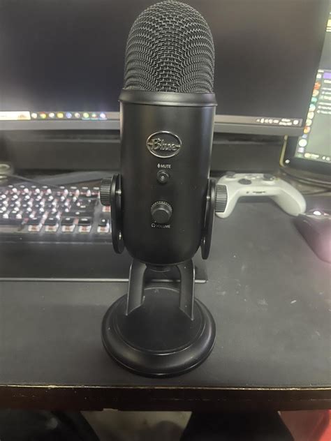 Blue Yeti Condenser Mic Black Edition On Carousell