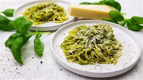 Pasta Pesto Verde Met Hazelnoten EvieKookt