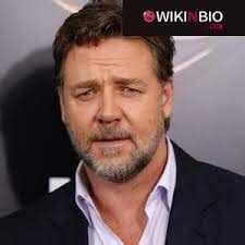 How Tall Is Russell Crowe Height Weight Age Thebestfashion Co