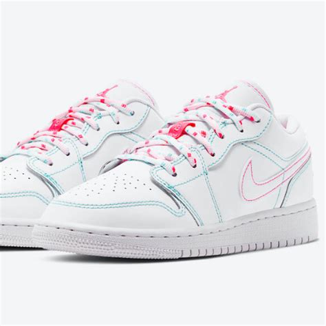 Air Jordan 1 Low Gs Aurora Green סניקרס וספורט Purity