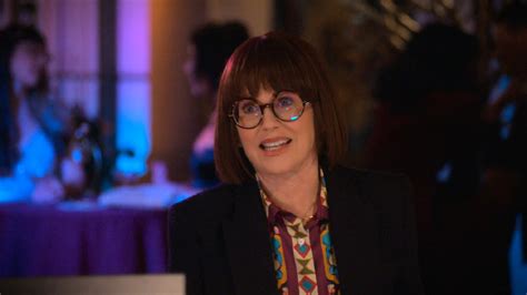 Megan Mullally Actress Singer Comedian