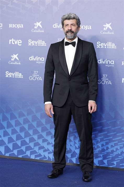 Alberto Rodr Guez En La Alfombra Azul De Los Goya Tama O Completo