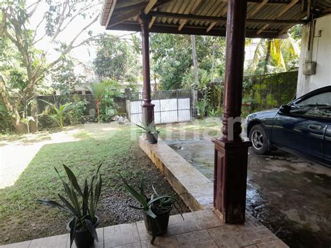 Thalawathugoda Hokandara House With Land For Sale Ikman