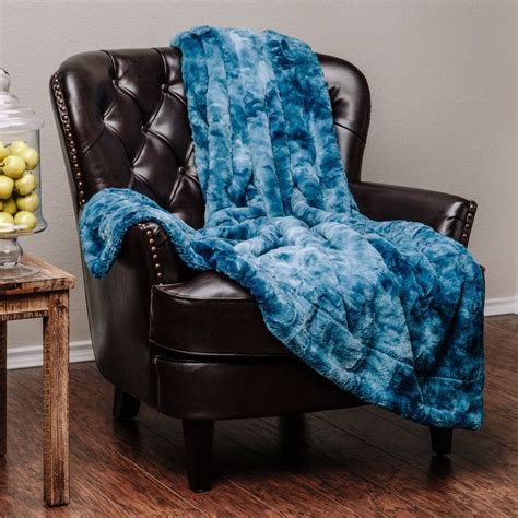 Shop Wolf Faux Fur Throw Blanket Online At Best Price Chanasya Blue