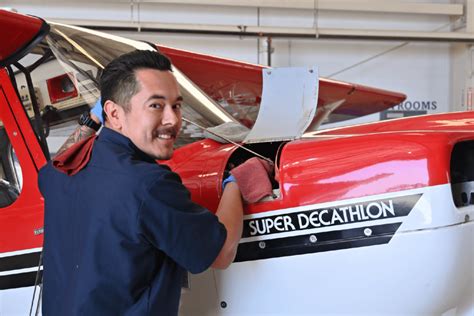 Guide To Becoming An Aircraft Mechanic Cau