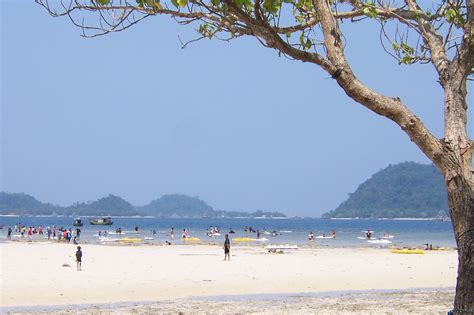 Pantai Pasir Putih Lampung