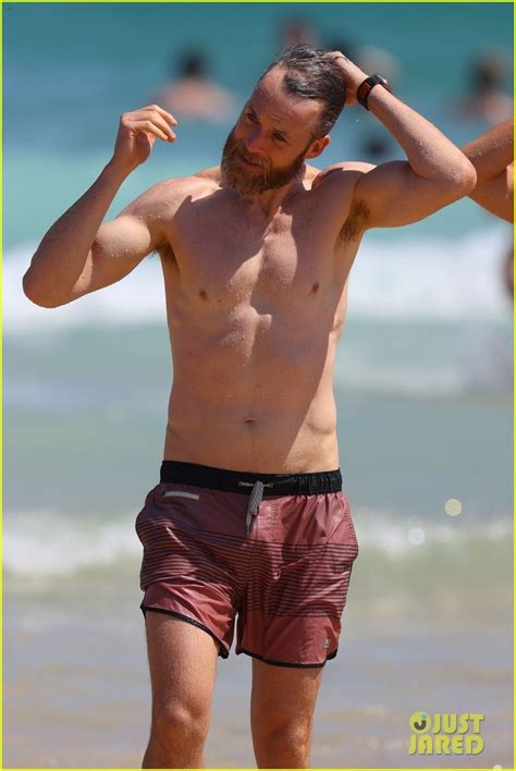 Photo Hamish Blake Shirtless Beach Day 43 Photo 4880129 Just Jared