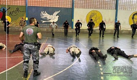 AGENTES DA GCM DE BARBACENA PARTICIPAM DE CURSOS DE ARMEIRO E