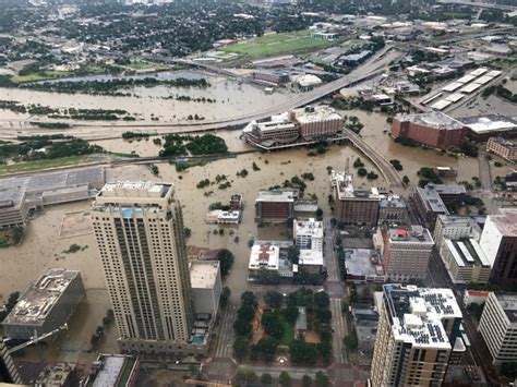 Hurricane Harvey: Life-Threatening Rain Hammers Houston