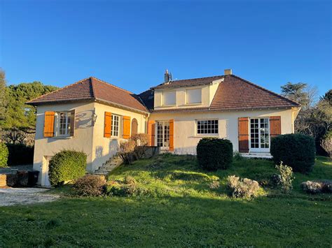 Achat Maison 7 pièces Fontenay le Comte 156 00m² 211600 l Adresse