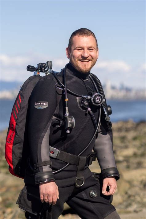 Intro To Scuba Vancouver Diving Locker