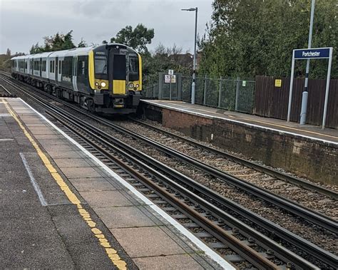 Arriving At Portchester Station Jaggery Cc By Sa