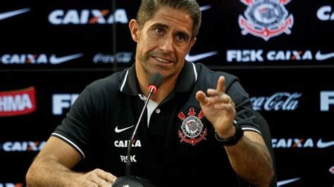 É oficial Corinthians anuncia Sylvinho como novo técnico até 2022