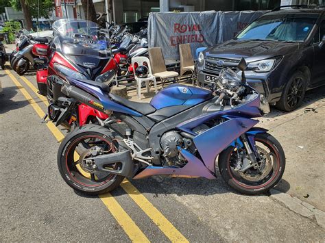 Yamaha R1 Chameleon Wrap Juzz Wheelzz