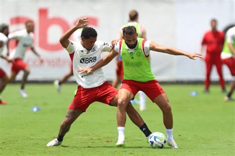 Tite Intensifica Prepara O Do Elenco Do Flamengo Para Partida Contra O