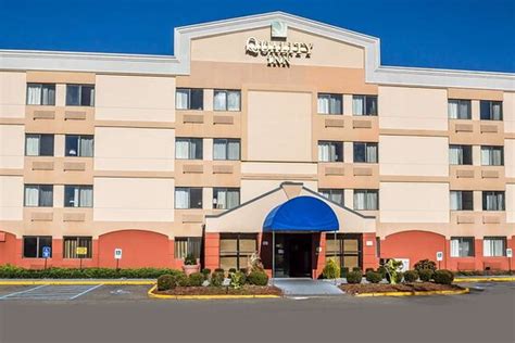 QUALITY INN SPRING VALLEY - NANUET $86 ($̶1̶0̶7̶) - Prices & Hotel ...