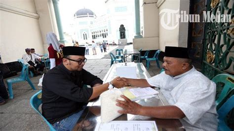 Kapan Waktu Terbaik Bayar Zakat Fitrah Begini Ajuran Ulama Tribun