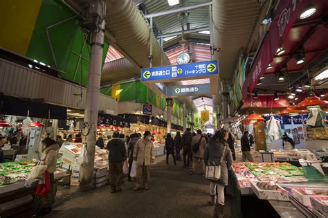 近江町市場｜【公式】金沢の観光・旅行情報サイト｜金沢旅物語｜観光・体験｜【公式】金沢の観光・旅行情報サイト｜金沢旅物語