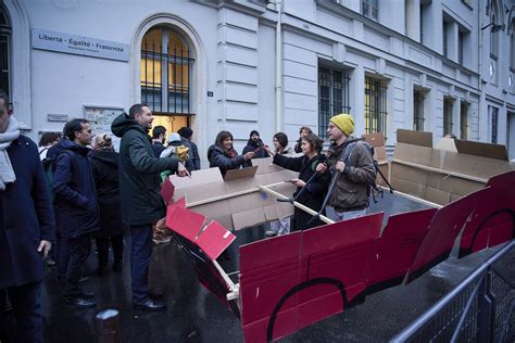 Vers une ville apaisée Mobilisations citoyennes devant les écoles