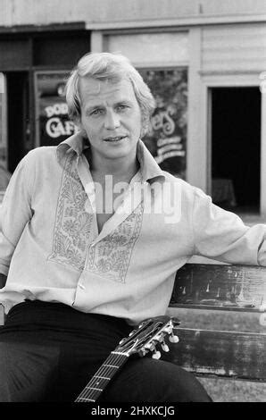 L Acteur Et Chanteur David Soul De Starsky Et Hutch Avec Le Groupe