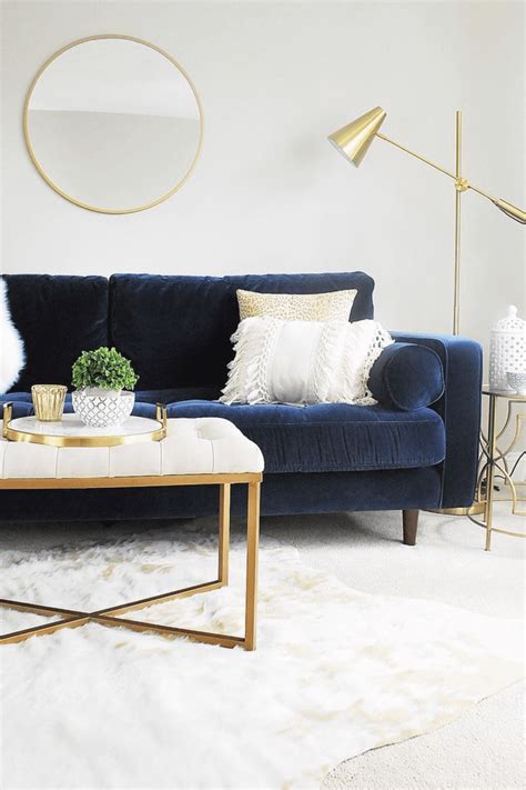 How To Decorate A Living Room With Navy Blue Couch | Bryont Blog