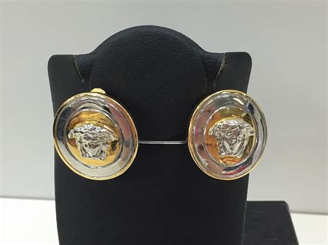 Yahooオークション ジャンニヴェルサーチ Gianni Versace メデュー