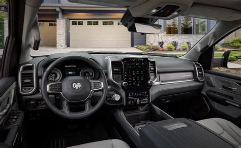 2022 Ram 1500 Classic Vs 2022 Ram 1500 Interior11zon Jerry Pfeil Chrysler Dodge Jeep Ram