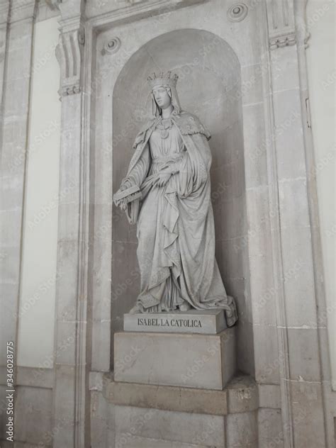 Isabel la catolica, Isabel the Catholic statue in the Madrid Royal ...