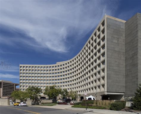 Robert C Weaver Federal Building Gsa