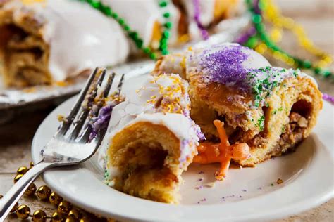 The King Cake Tradition [told By A Nola Native] Edible Times