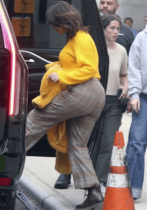 Massive Boobs And Fat Ass 🍑🍑 R Selenagomezhot