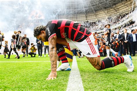 Gabigol Diz Que N O Fica No Flamengo E Alfineta Tite E Diretoria