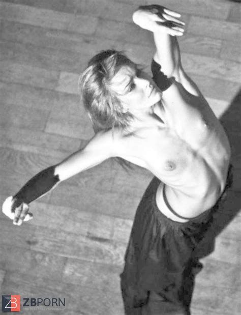 Fauve Hautot Nue ZB Porn